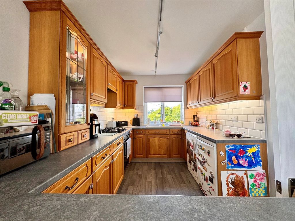 Property photo 3 of 32 Picture No. 14