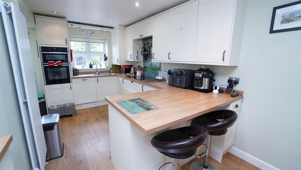 Additional image 7 of 4 bed detached house for saleLittle Cote, Thackley BD10