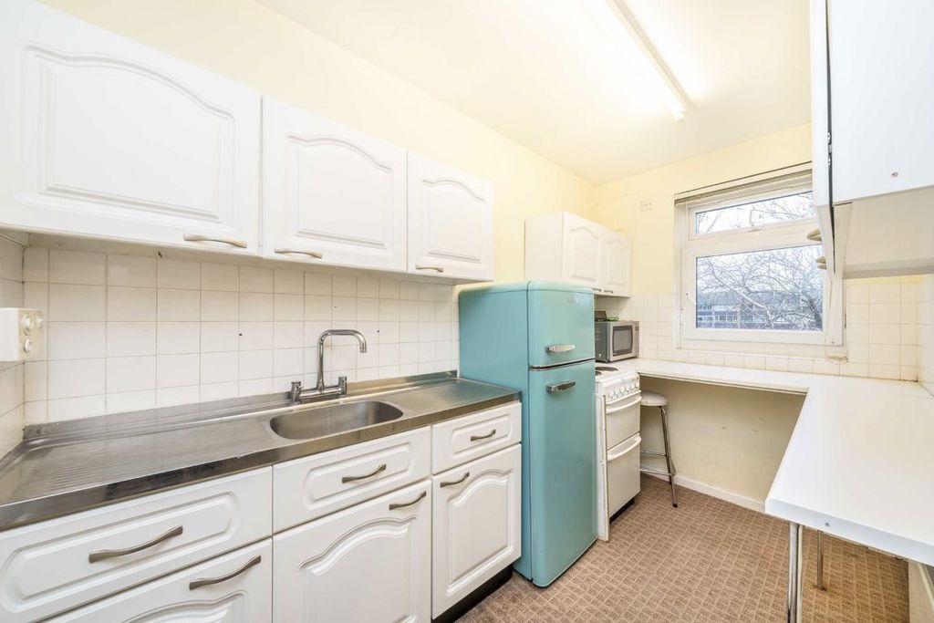 Property photo 3 of 5