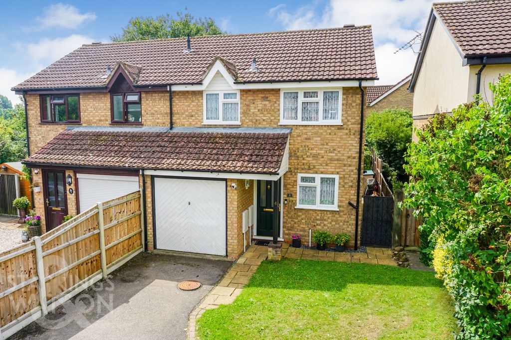 Property photo 1 of 19