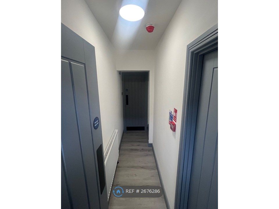 Property photo 3 of 27