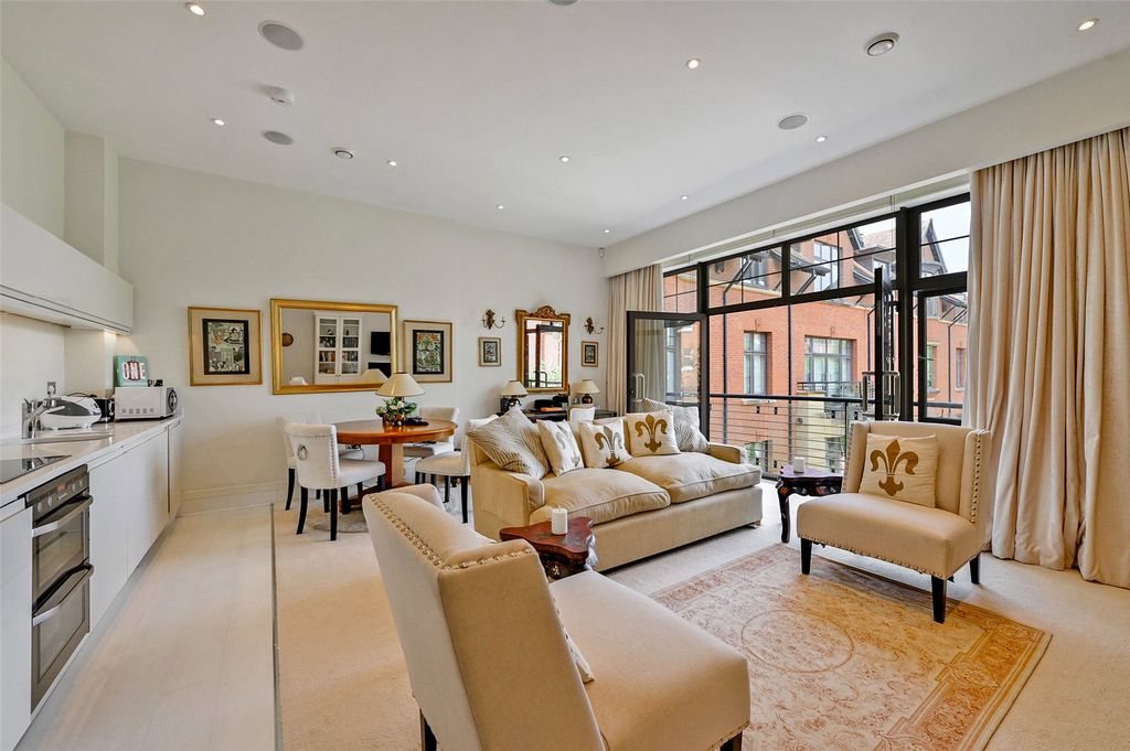 Property photo 2 of 14 Picture No. 30