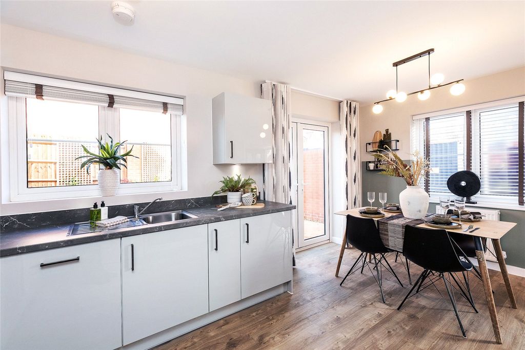 Property photo 3 of 10 Picture No. 11