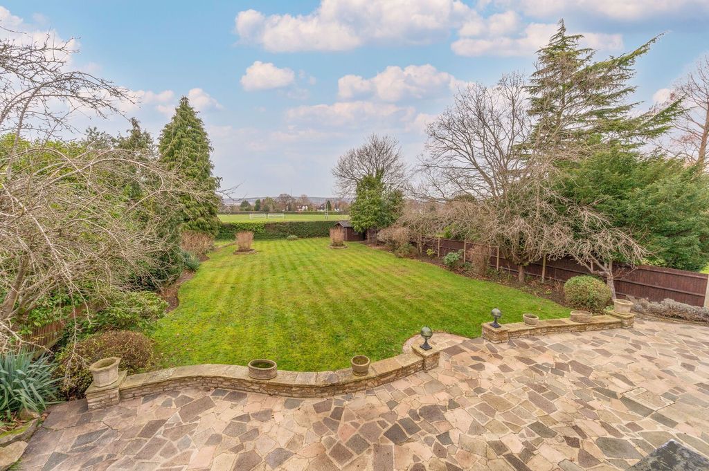 Additional image 8 of 5 bed detached house for saleGrimwade Avenue, Lloyd Park, Croydon CR0