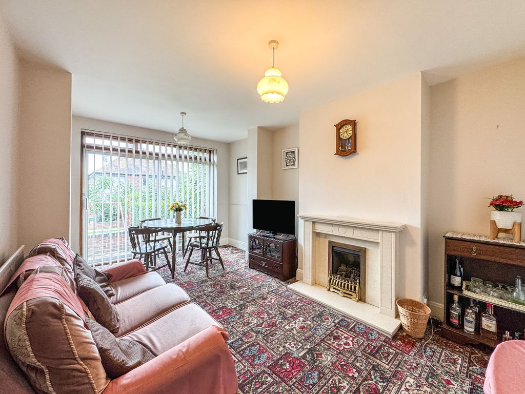 Property photo 3 of 13 Dining Room