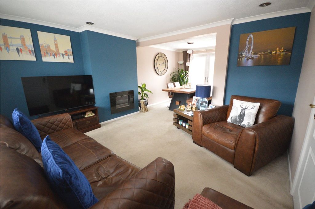 Property photo 2 of 16 Picture No. 02