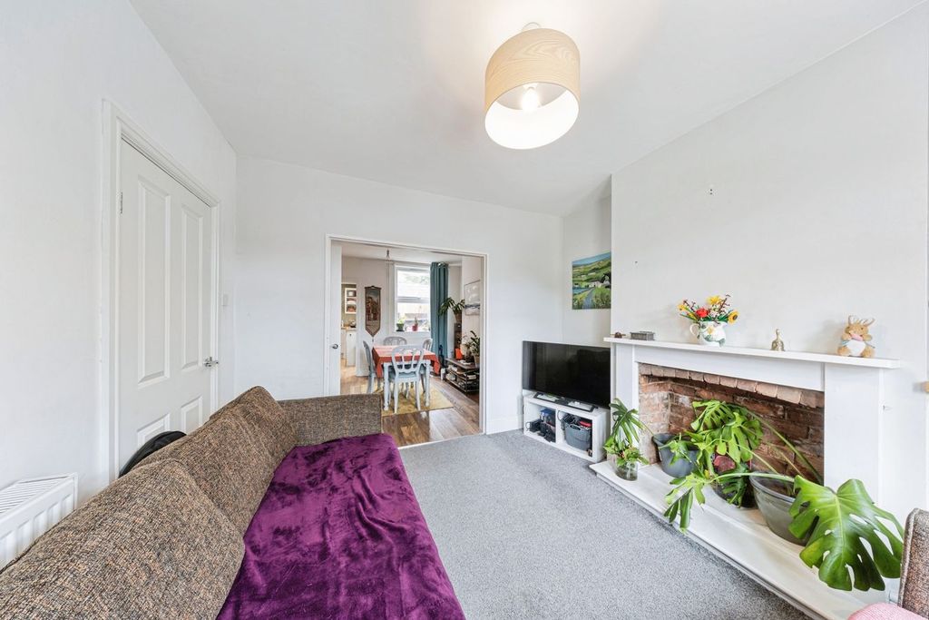 Property photo 3 of 13