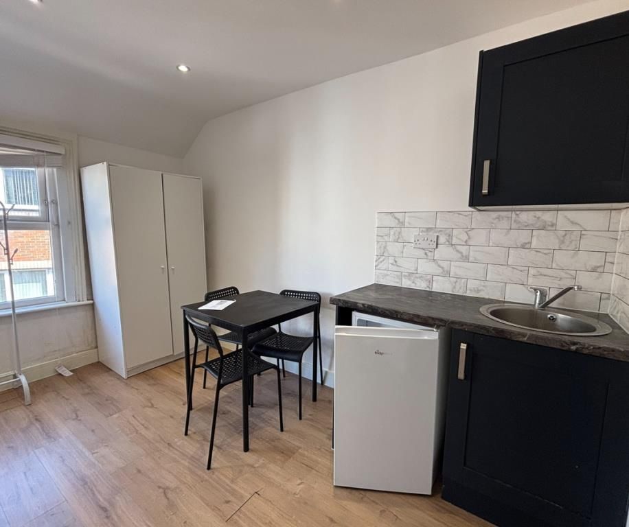 Property photo 3 of 4 3