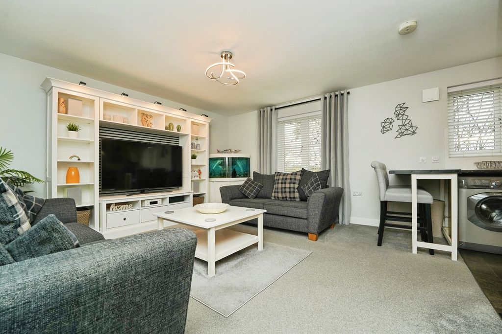 Property photo 2 of 10 Pbox-Img.Jpg