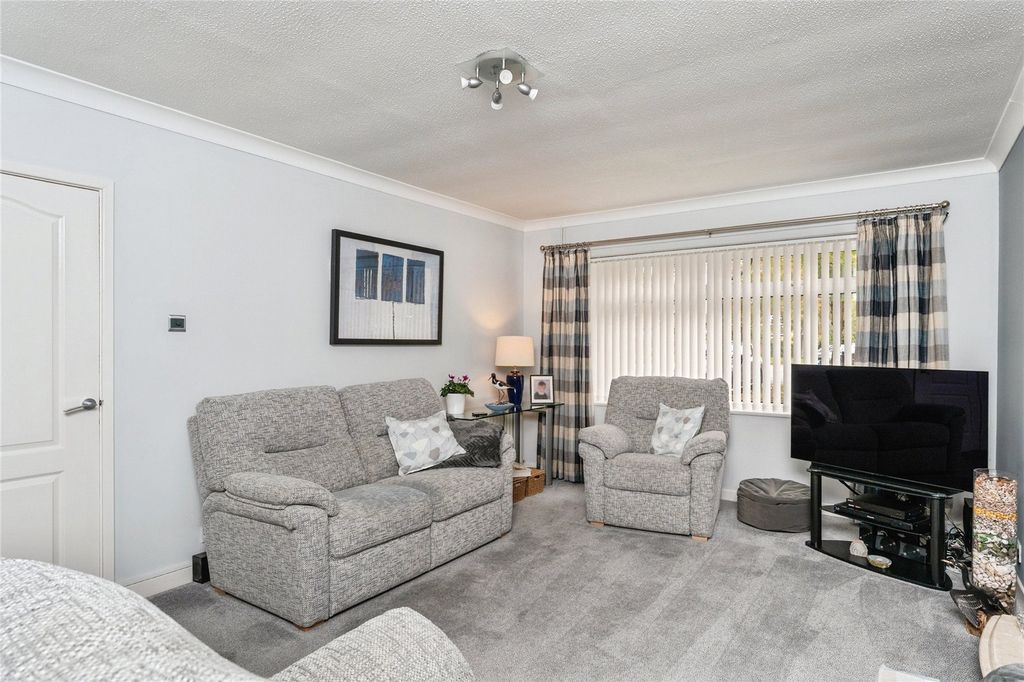 Property photo 3 of 24 Picture No. 25