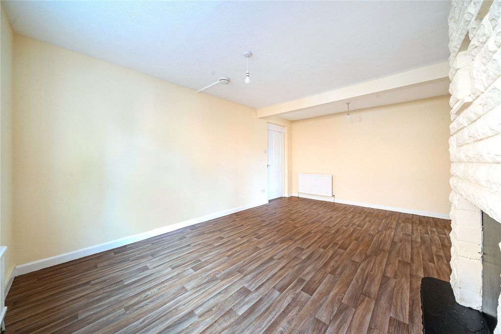 Property photo 3 of 16 Picture No. 14