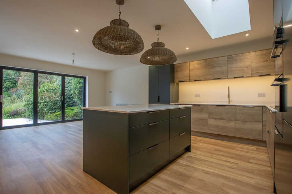 Property photo 3 of 25 3493985