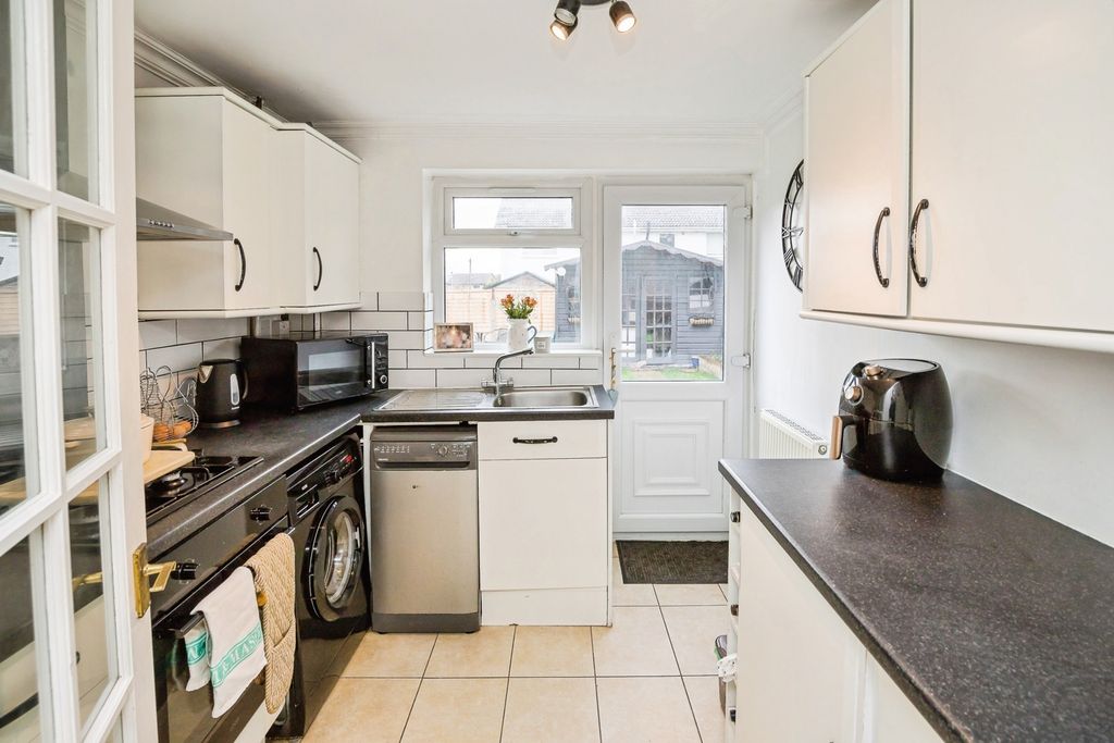 Property photo 2 of 17 Pbox-Img.Jpg