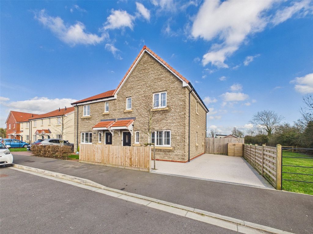 Property photo 1 of 21 Picture No. 37