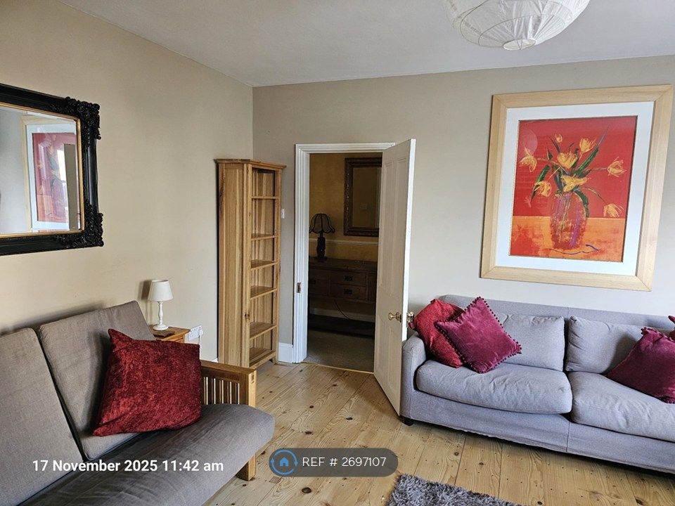 Property photo 3 of 12 Sitting Room