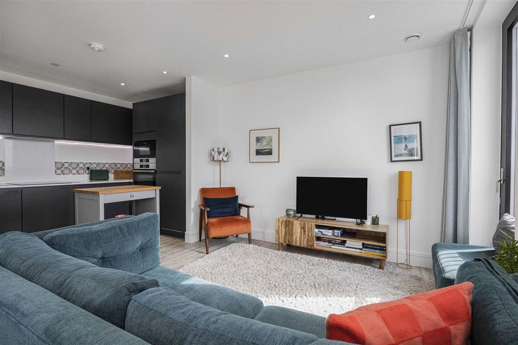 Property photo 3 of 35 3