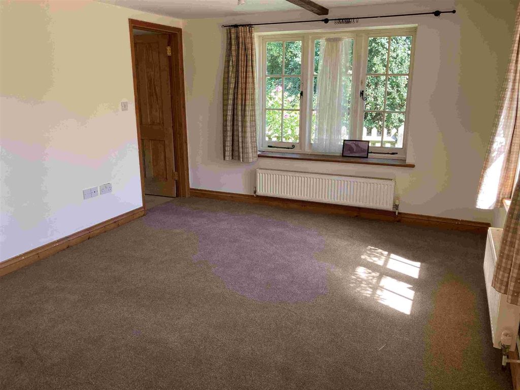Property photo 3 of 14 Img_0443.Jpg