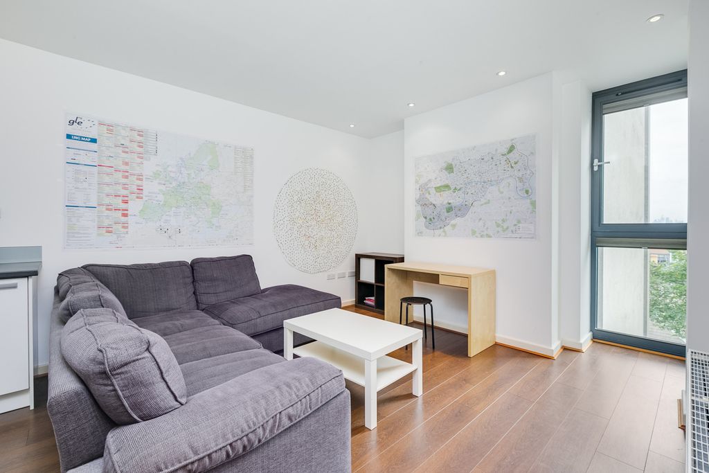 Property photo 1 of 6