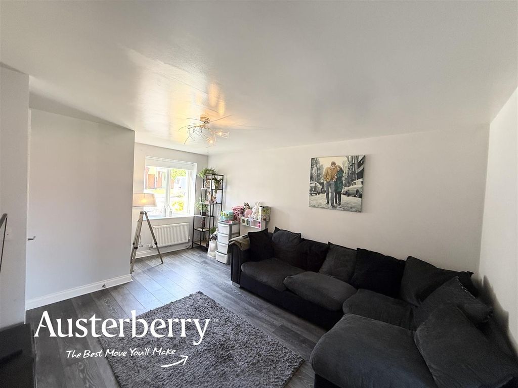 Property photo 3 of 16 Img_5236.Jpg