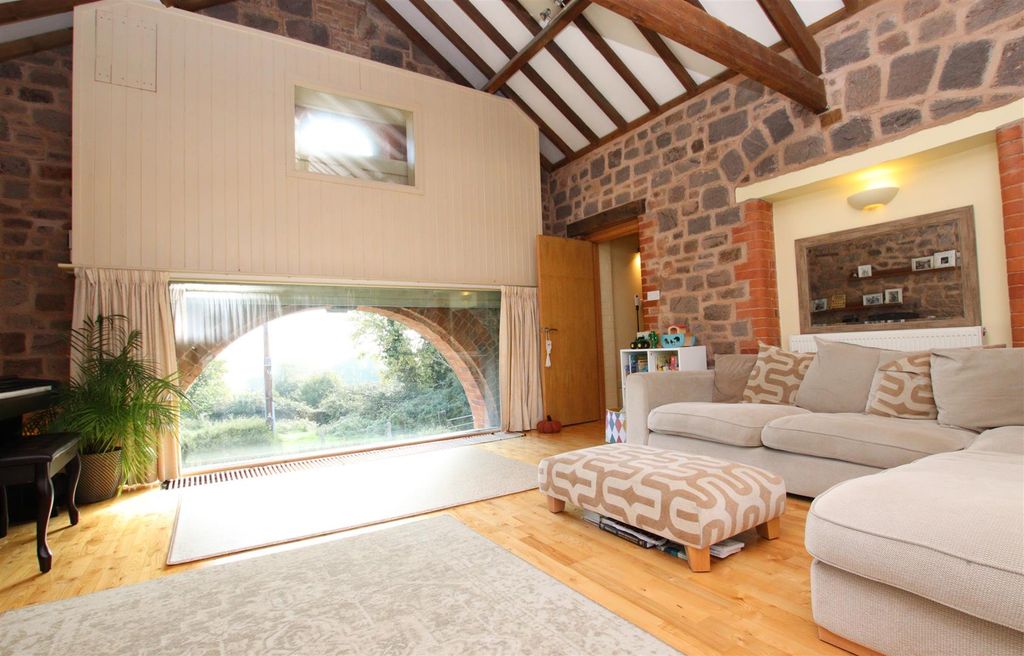 Property photo 2 of 15 Living Room..Jpg