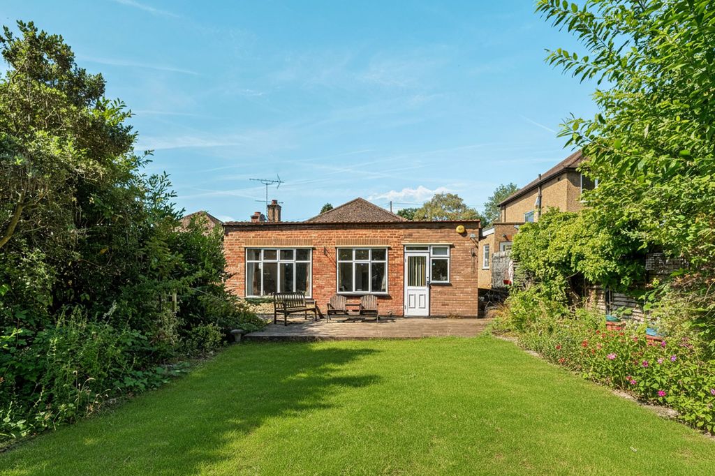 Property photo 3 of 9