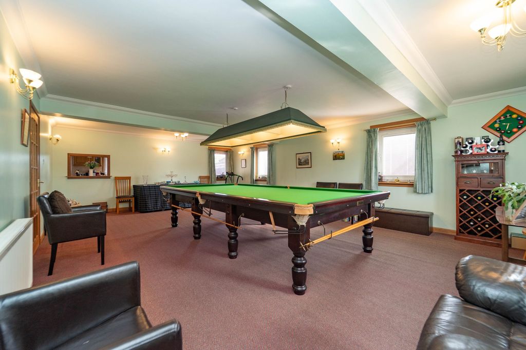 Property photo 3 of 42 Snooker Room