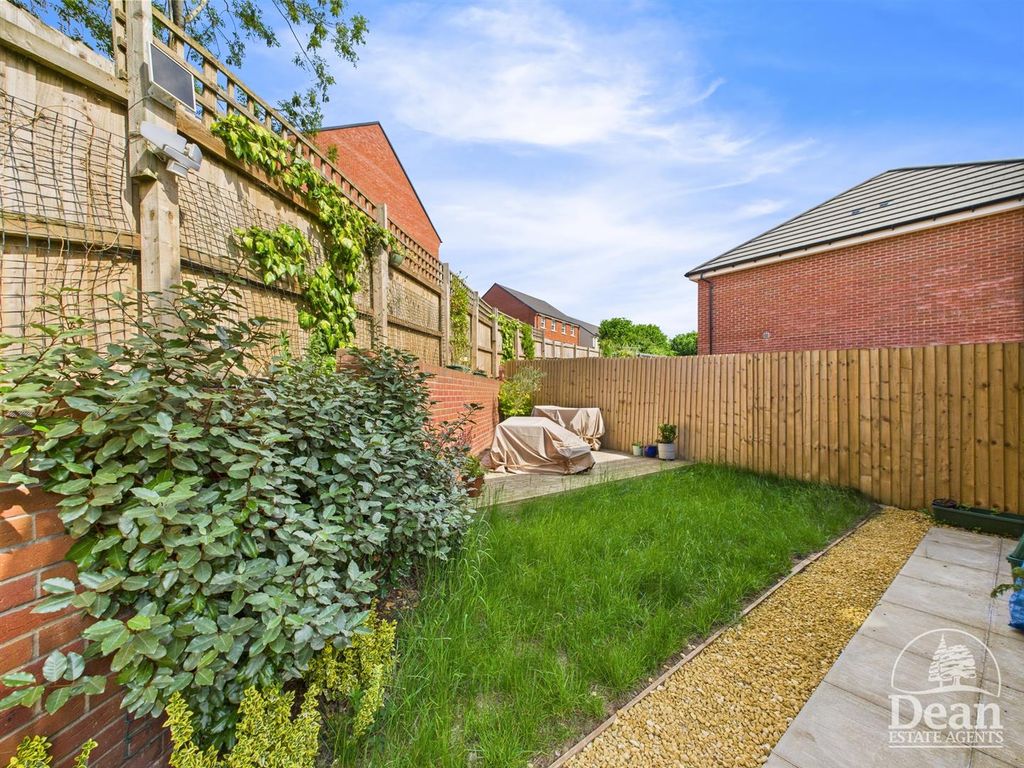 Property photo 2 of 15