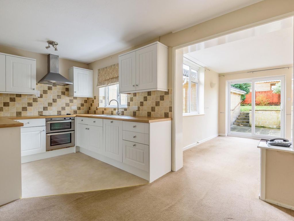 Property photo 2 of 13 Kitchen