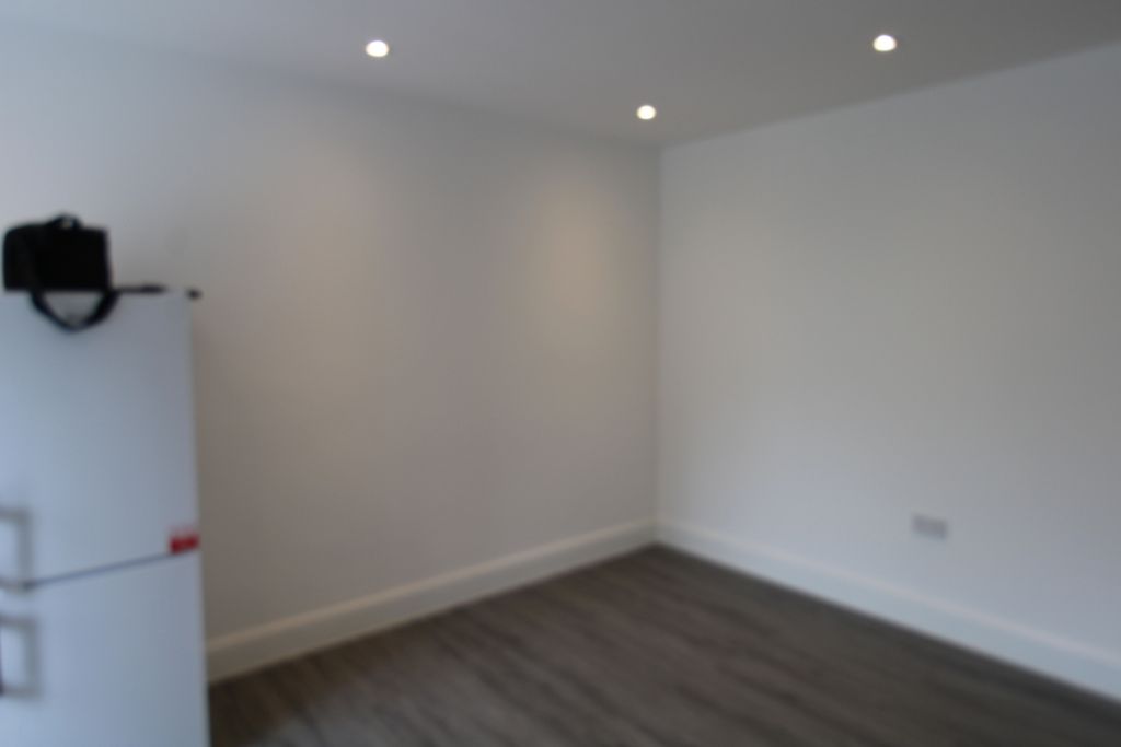 Property photo 3 of 6 Pic 3