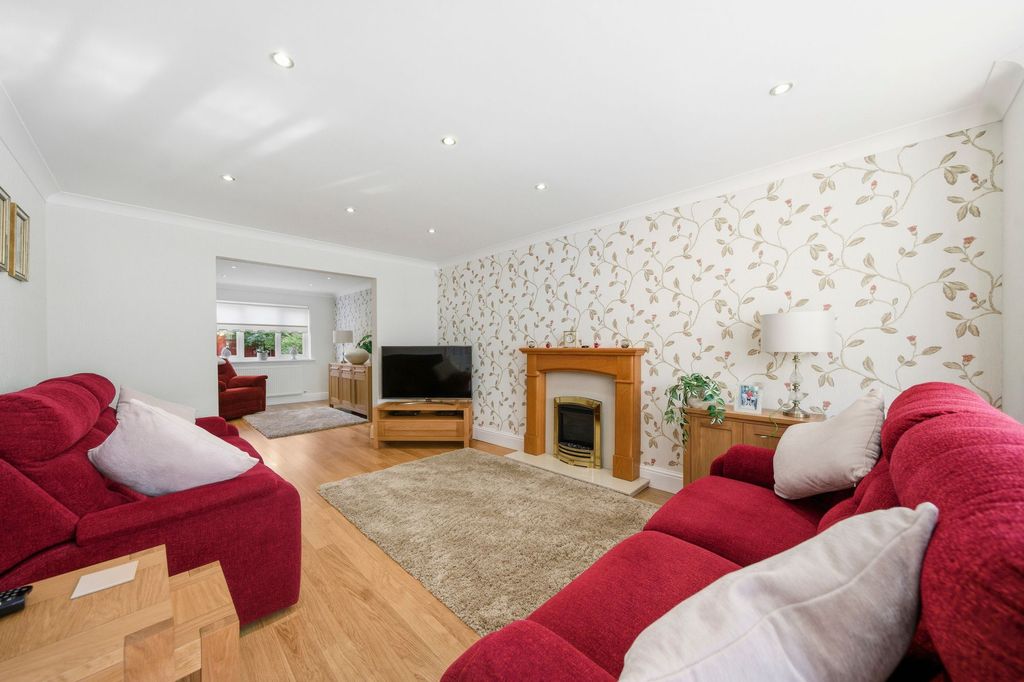 Property photo 2 of 26