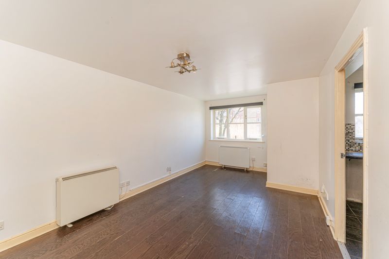 Property photo 2 of 14 Photo 10