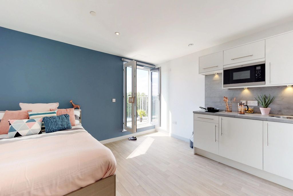 Property photo 1 of 20 1.10.3.6.6-Studio-714-The-Bridge-Nido-09042018_235842-Scaled-1.Jpg