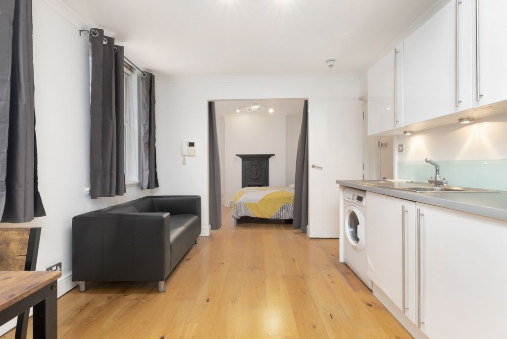 Property photo 3 of 9