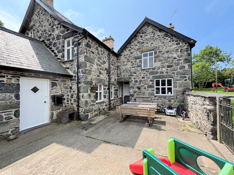 Additional image 8 of 8 bed detached house for saleLlanegryn LL36