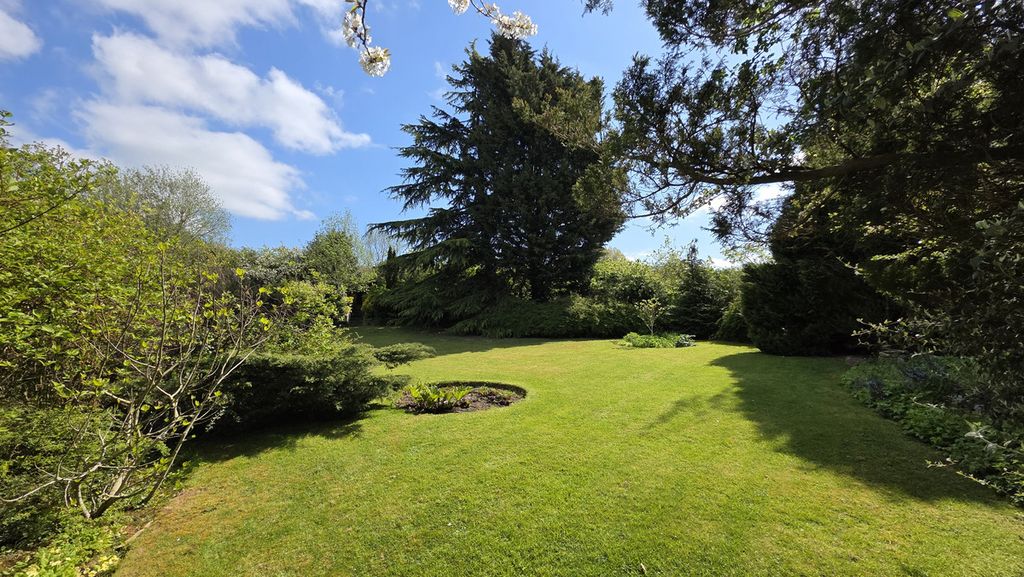 Property photo 2 of 49