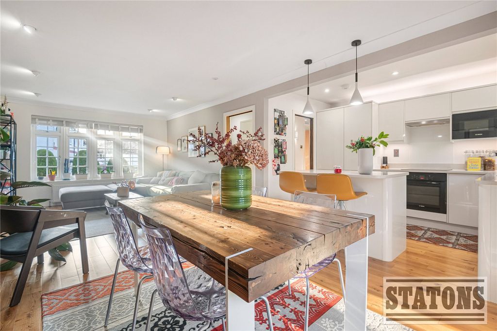 Property photo 2 of 20 Picture No. 25