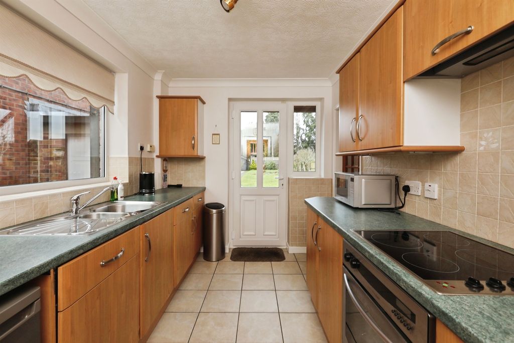 Property photo 2 of 15