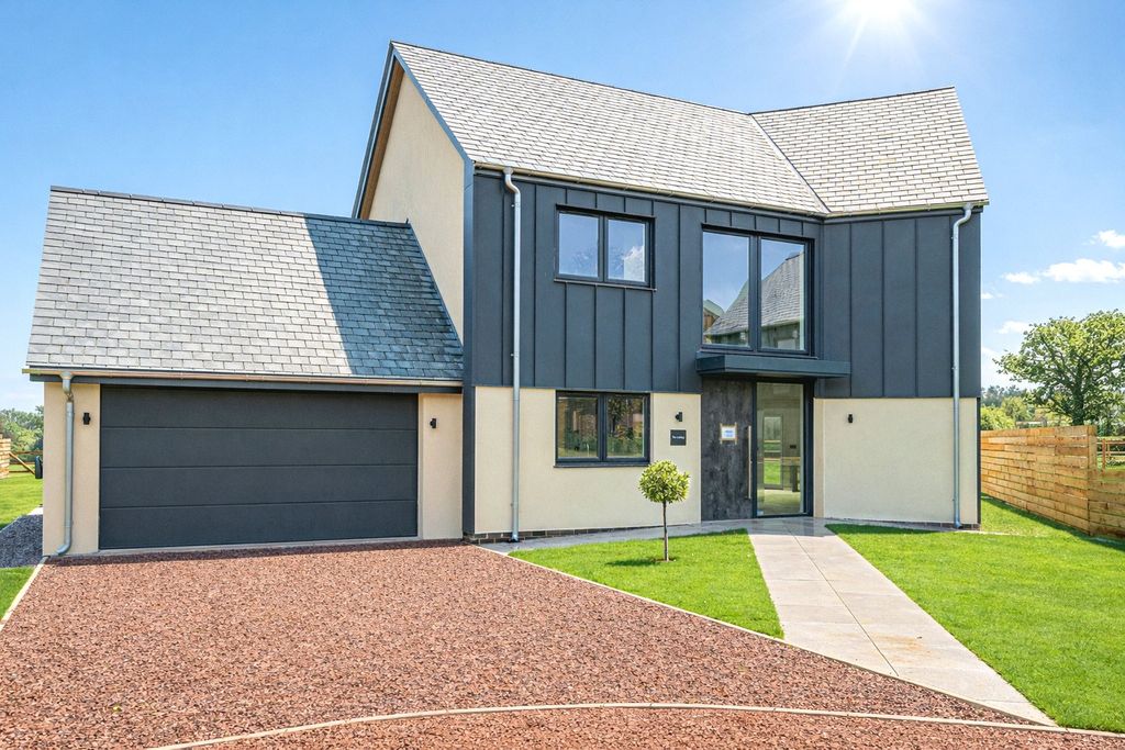 Property photo 1 of 14 Front