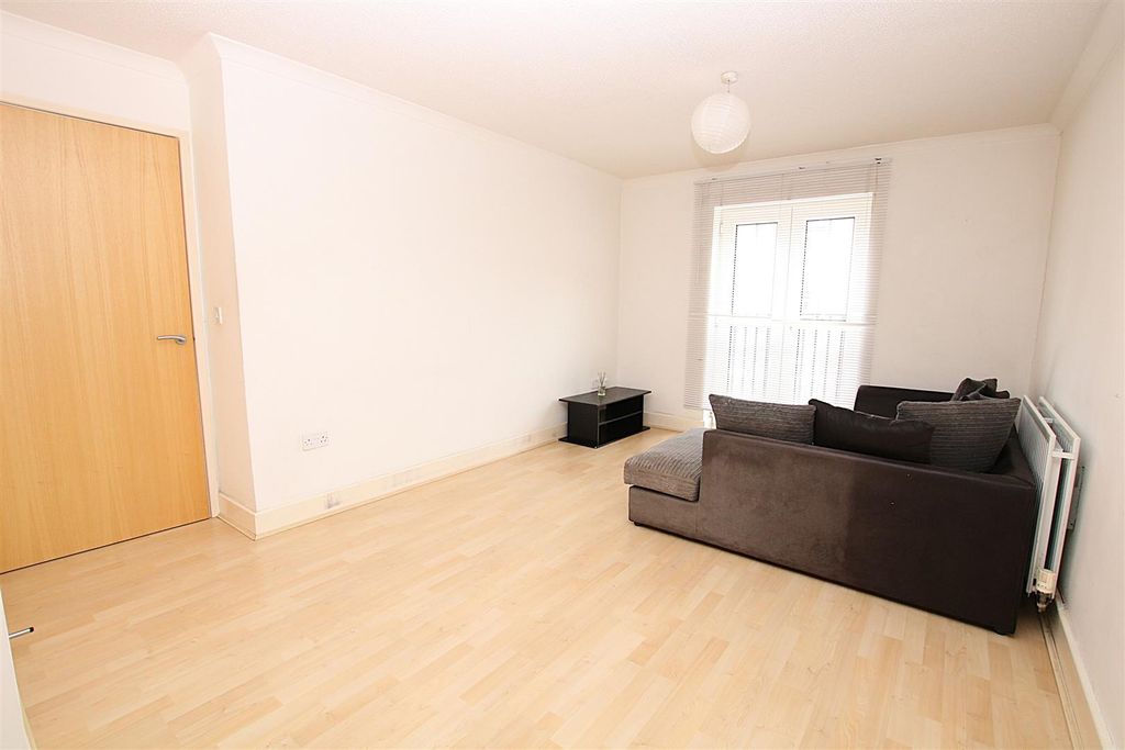 Property photo 2 of 6 Img_5589.Jpg
