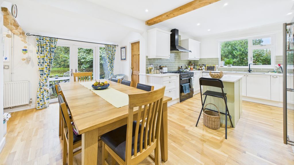 Property photo 3 of 14 Gallery