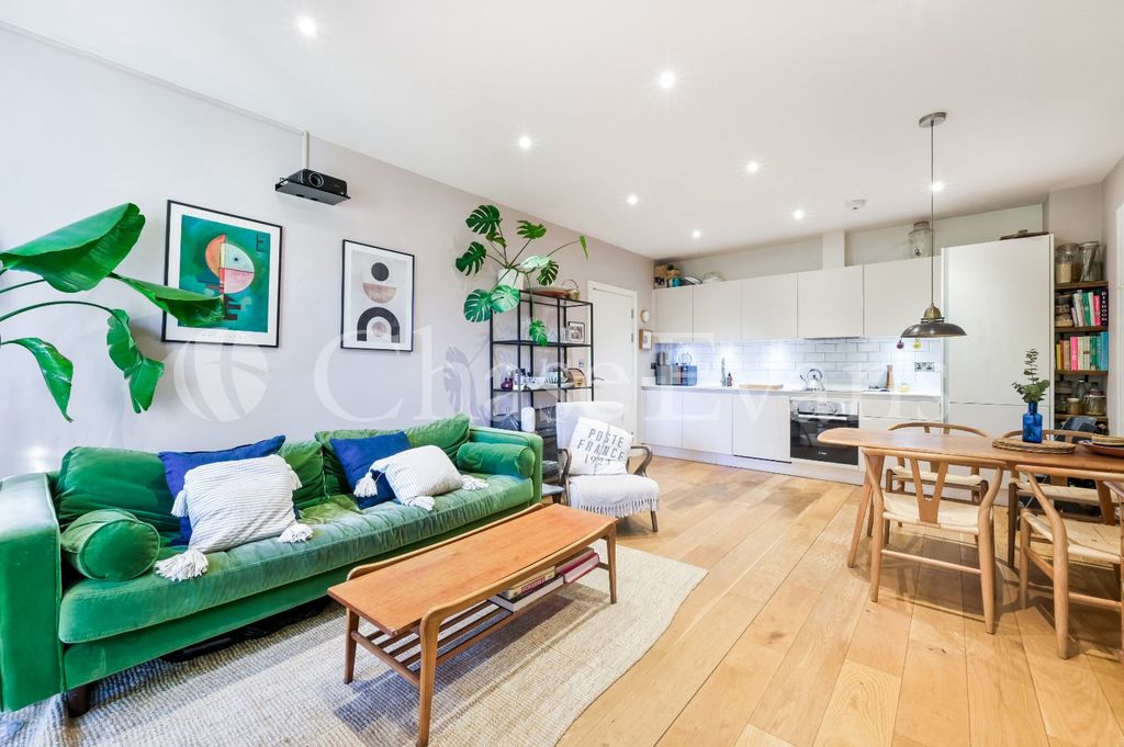 Property photo 3 of 10 Living Area