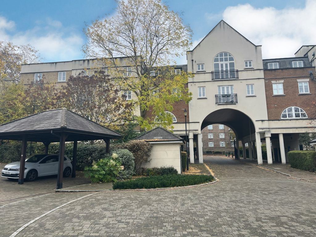 Property photo 2 of 10 34Da0Bc3-119C-42DC-A61A-019F363F53C3