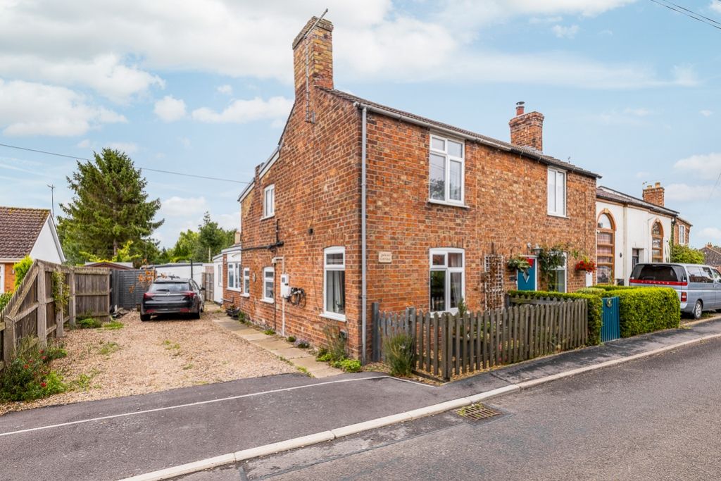 Property photo 1 of 23 Jadean Cottage (Mareham-Le-Fen)-8