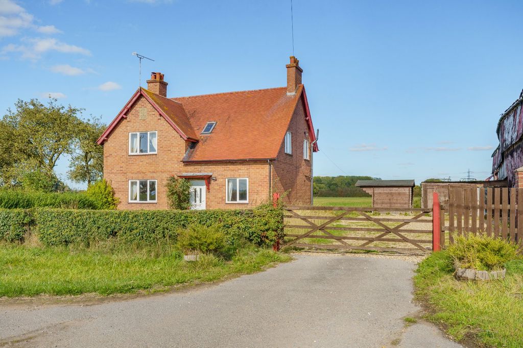 Property photo 2 of 27 Picture No. 08