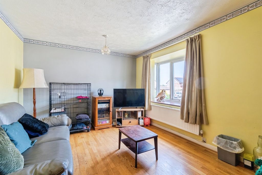 Property photo 3 of 16
