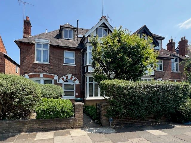 Property photo 1 of 8
