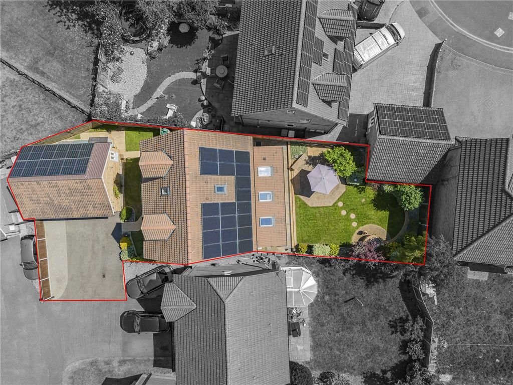 Additional image 14 of 5 bed detached house for saleCortland Close, Crayford, Kent DA1