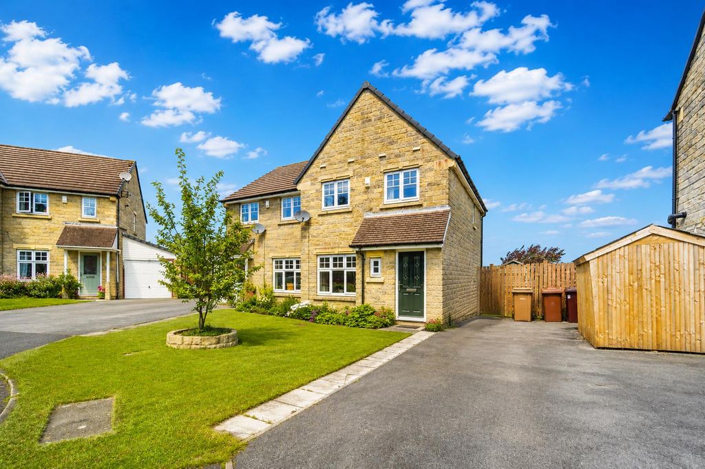 Property photo 1 of 34
