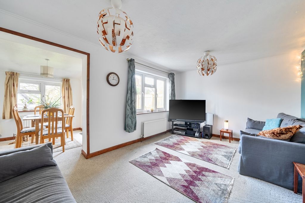 Property photo 3 of 20 1394957-11-695Bb84F1Bb88