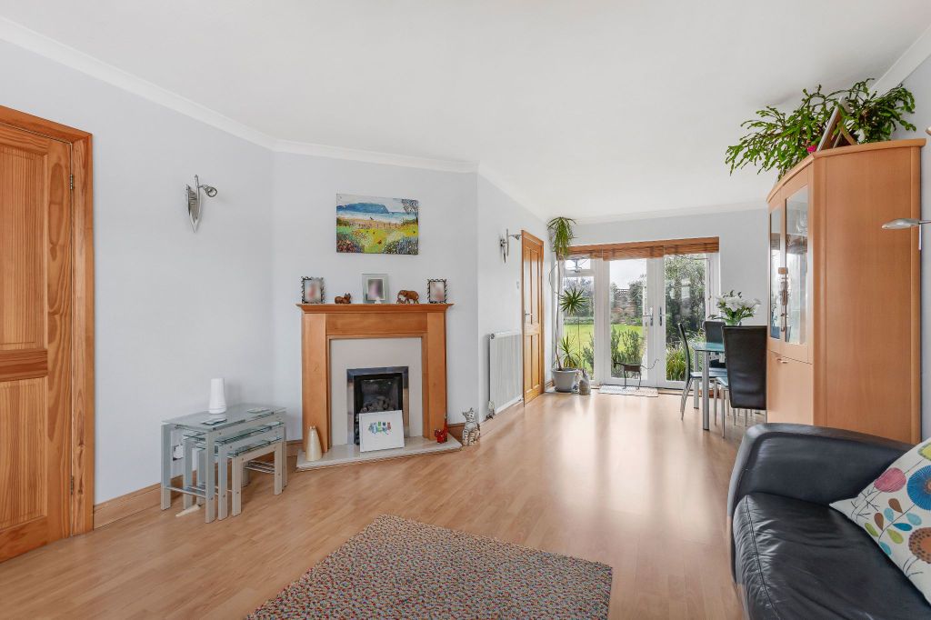 Property photo 2 of 17 Photograph 33